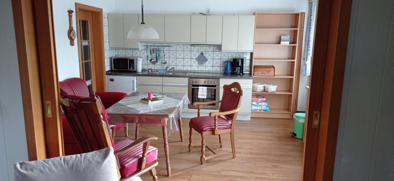 Trientje Apartment Uplengen